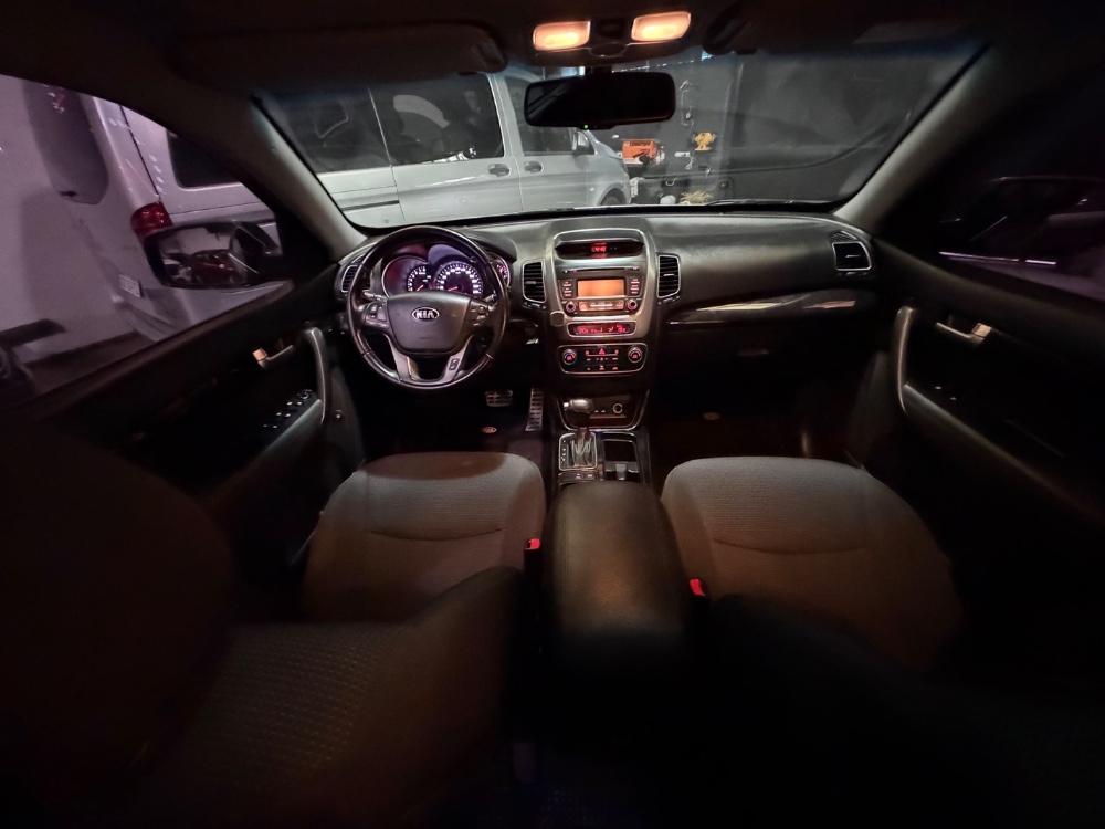 Kia Sorento EX — foto 9