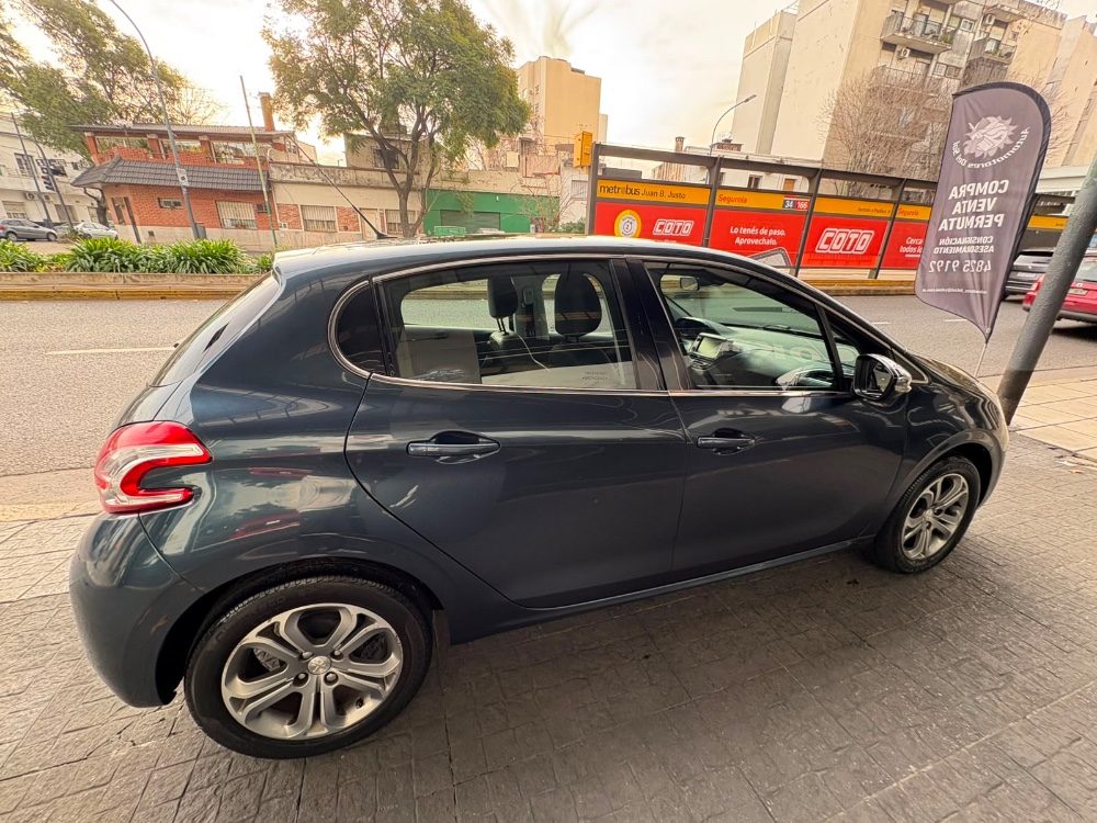 Peugeot 208 Feline 1.6 N pack cuir  — foto 6
