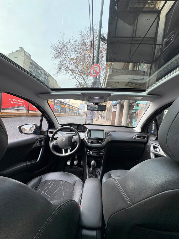 Peugeot 208 Feline 1.6 N pack cuir  — foto 13