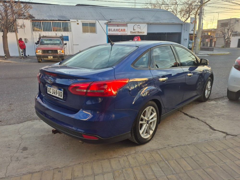 Ford Focus S — foto 2