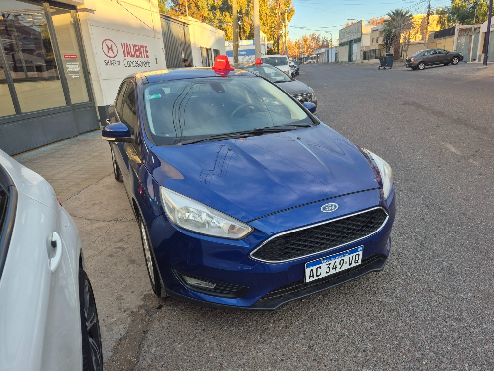 Ford Focus S — foto 7