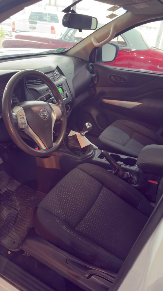 Nissan FRONTIER S 4X4  — foto 2
