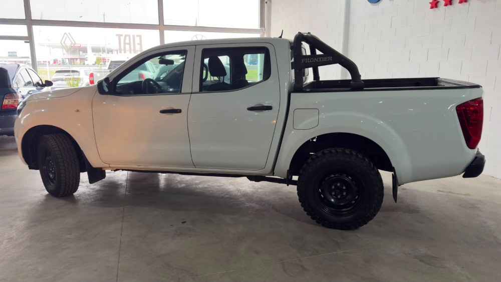 Nissan FRONTIER S 4X4  — foto 4