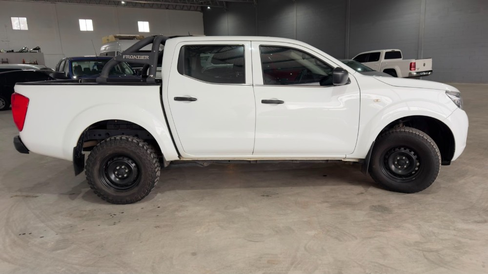 Nissan FRONTIER S 4X4  — foto 6