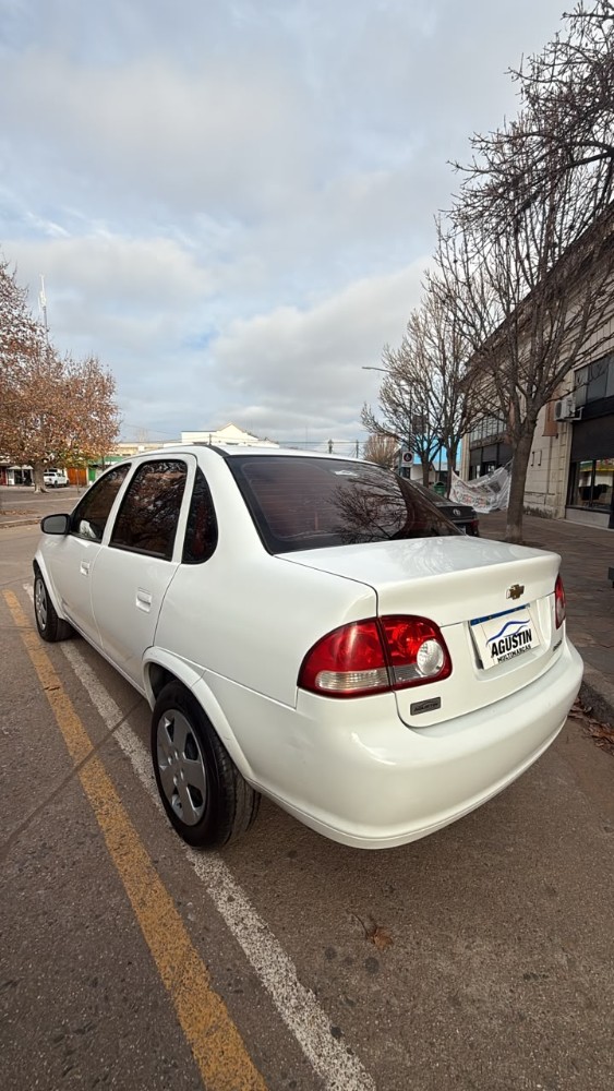 Chevrolet Corsa Classic — foto 3