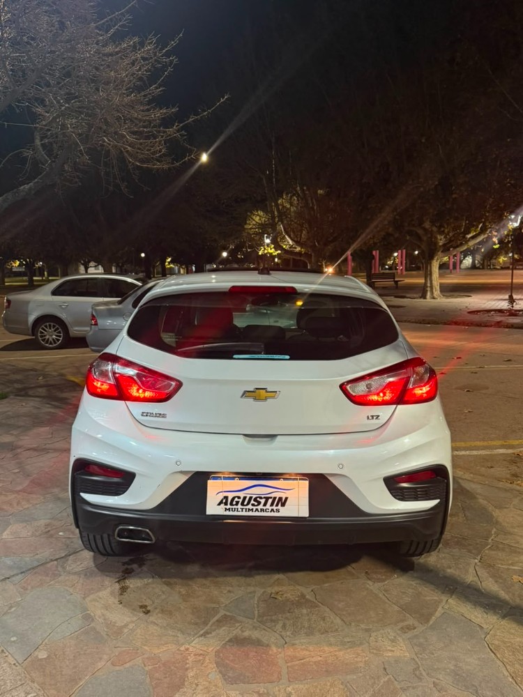 Chevrolet Cruze LT — foto 5