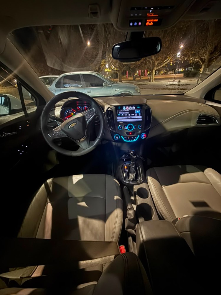 Chevrolet Cruze LT — foto 7