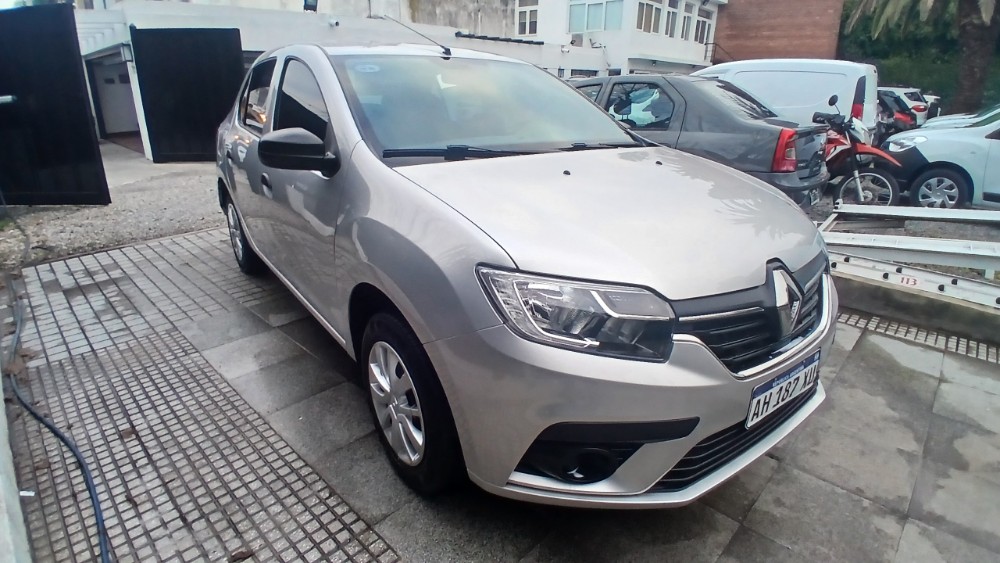 Renault Logan Life plus