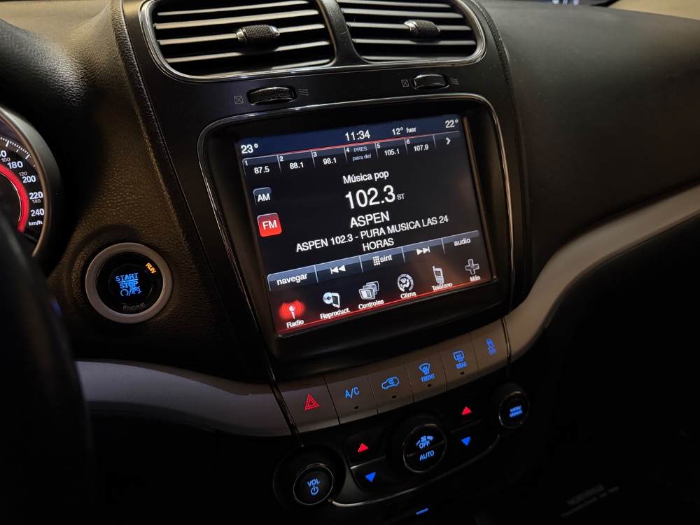 Dodge Journey SXT — foto 7