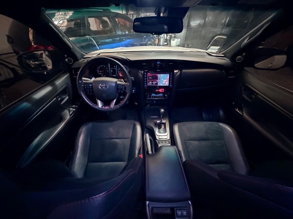 Toyota Sw4 4x4 GR-S 2.8 TDI 6At 7A — foto 3
