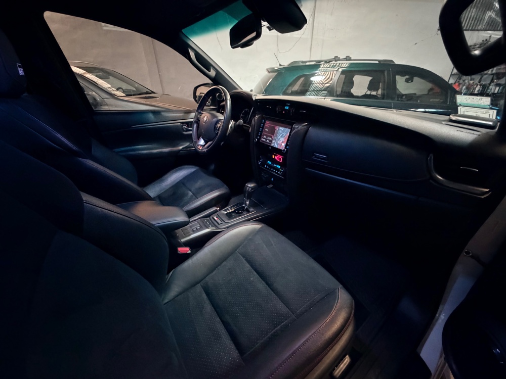 Toyota Sw4 4x4 GR-S 2.8 TDI 6At 7A — foto 9