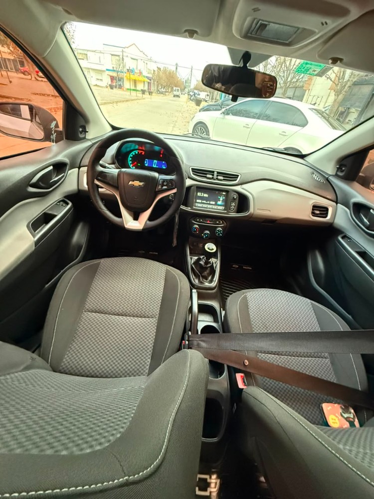 Chevrolet Onix LT — foto 3