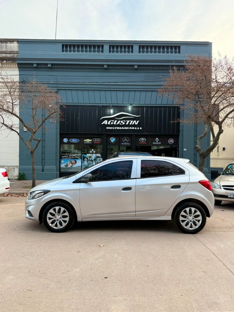 Chevrolet Onix LT — foto 8