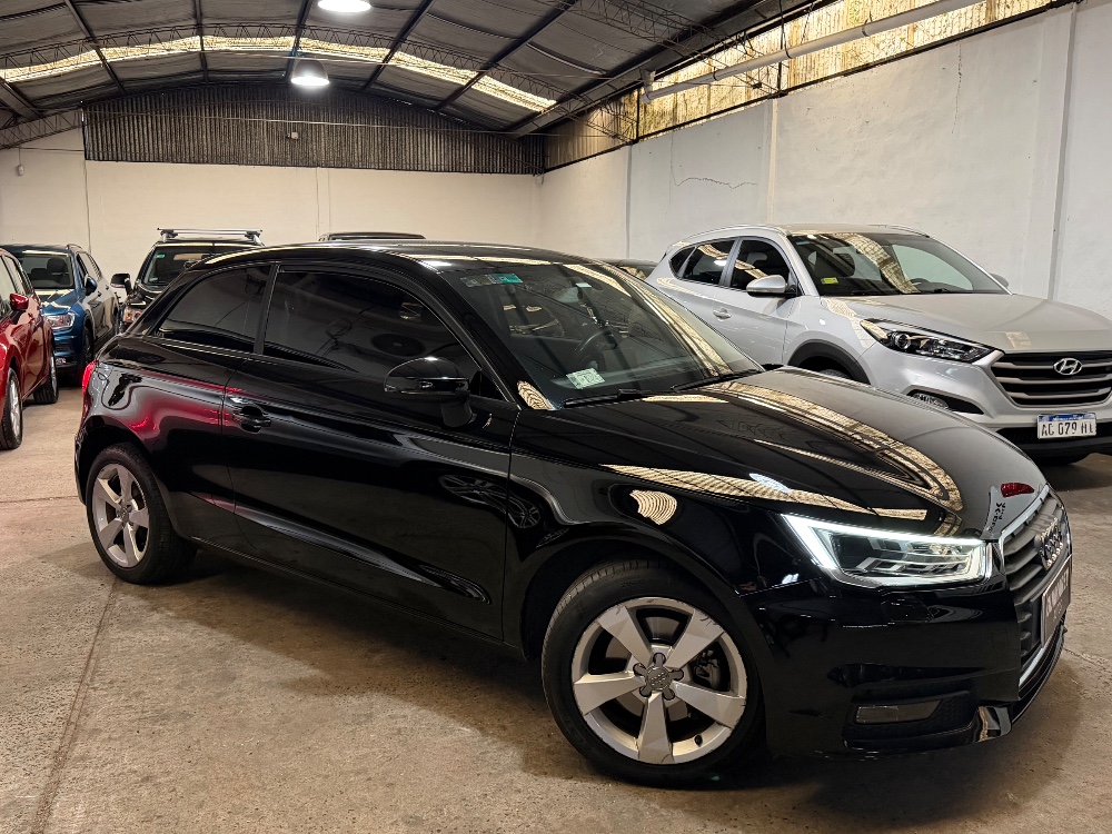 Audi A1 1.4t Fsi Ambition S-tronic — foto 2