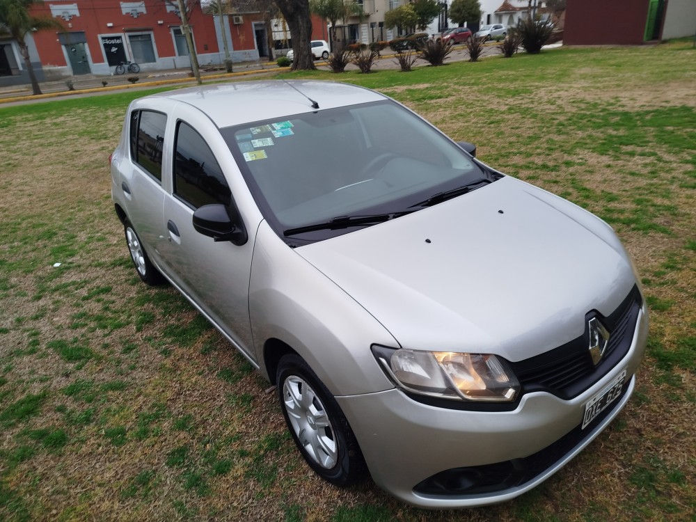 Renault Sandero Expression — foto 4