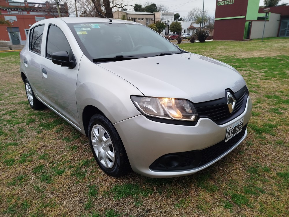 Renault Sandero Expression — foto 6