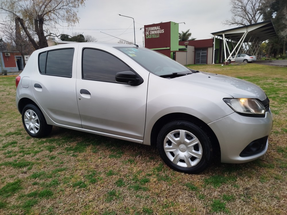 Renault Sandero Expression — foto 7