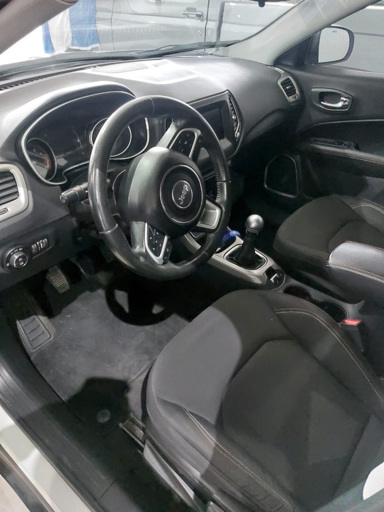 Jeep COMPASS  2.4 MT SPORT — foto 3
