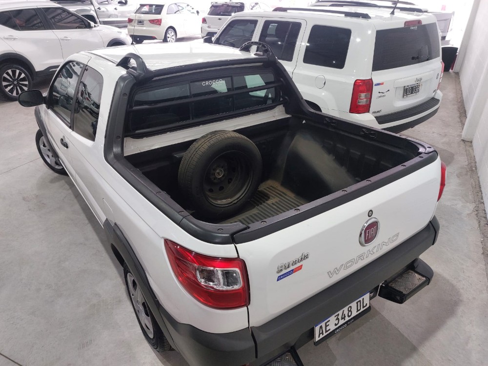 Fiat STRADA  WORKING 1.4 DOBLE CABINA — foto 2