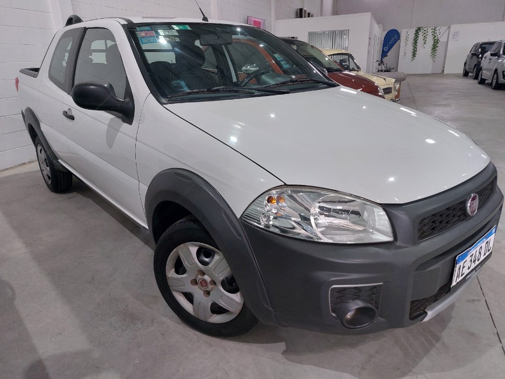 Fiat STRADA  WORKING 1.4 DOBLE CABINA — foto 4