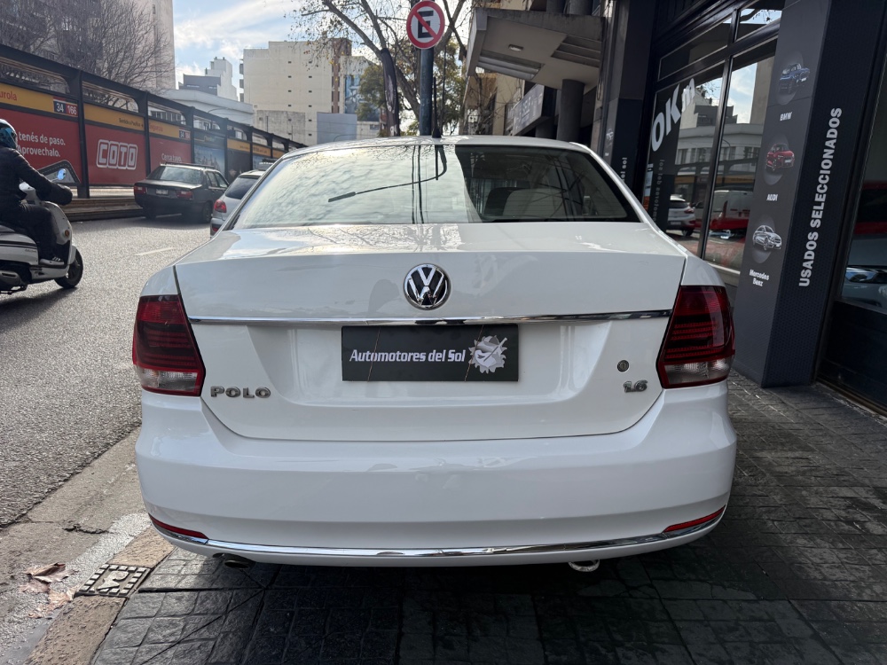 Volkswagen Polo Comfortline 1.6 16v — foto 4
