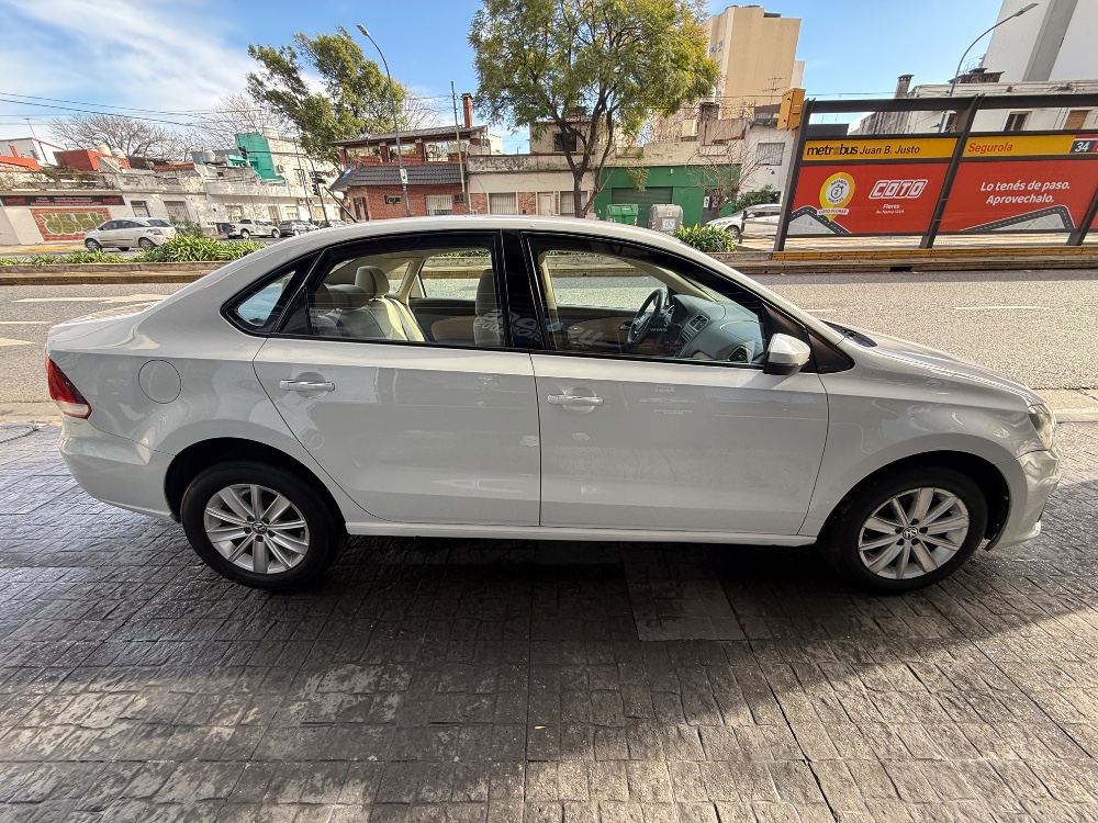 Volkswagen Polo Comfortline 1.6 16v — foto 9
