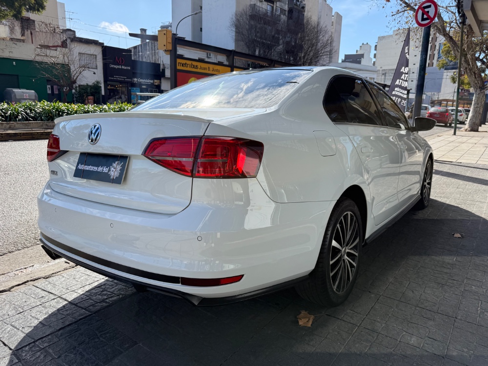 Volkswagen Vento Gli — foto 5