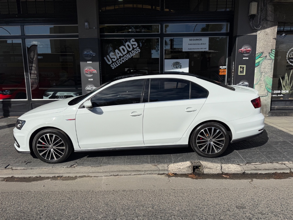 Volkswagen Vento Gli — foto 8