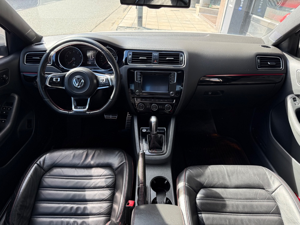 Volkswagen Vento Gli — foto 9