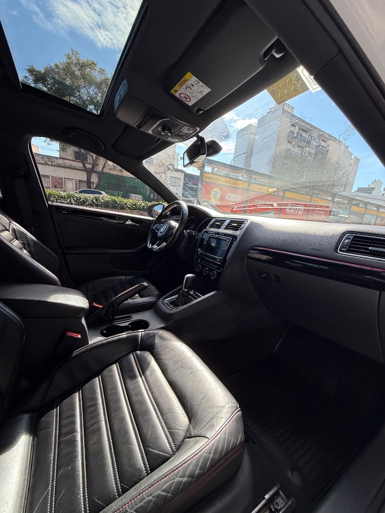 Volkswagen Vento Gli — foto 10