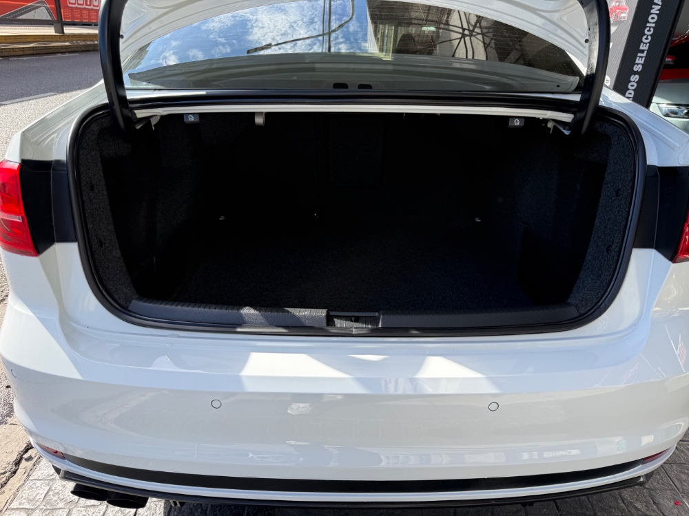 Volkswagen Vento Gli — foto 13