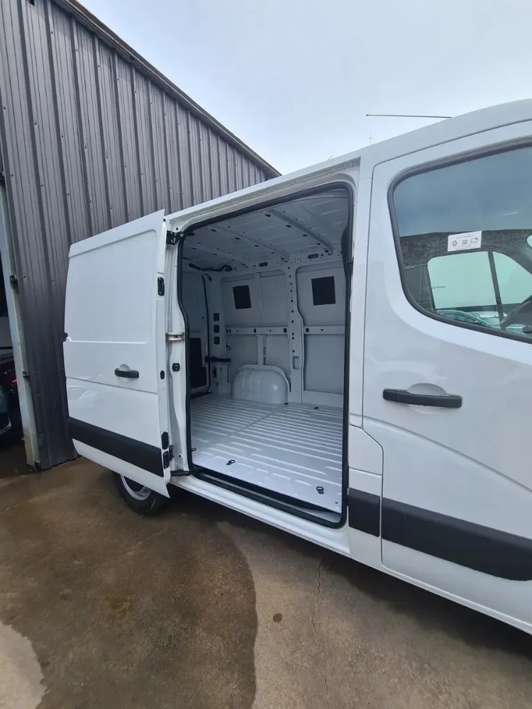 Renault Master 2.3 L1H1 — foto 7