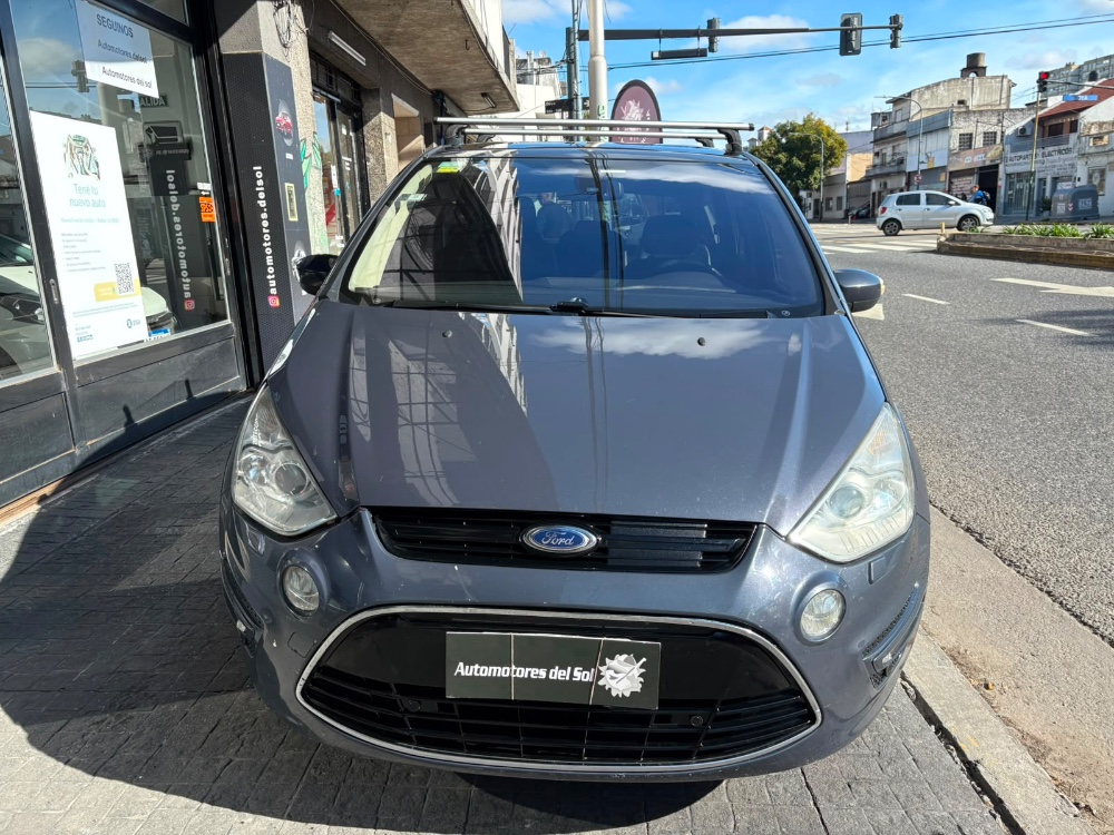 Ford S-Max  Titanium 2.3L At — foto 3