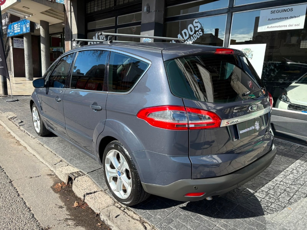 Ford S-Max  Titanium 2.3L At — foto 5