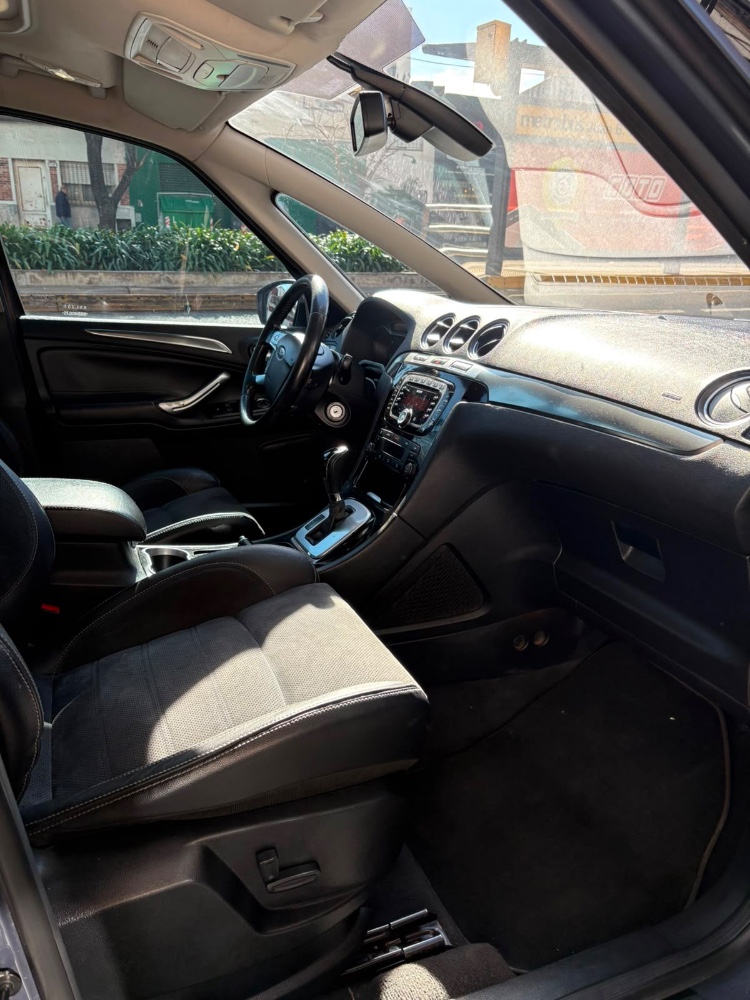 Ford S-Max  Titanium 2.3L At — foto 9