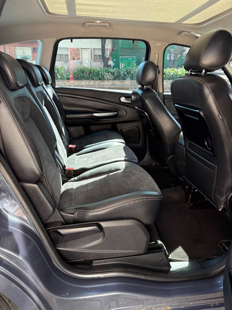 Ford S-Max  Titanium 2.3L At — foto 10