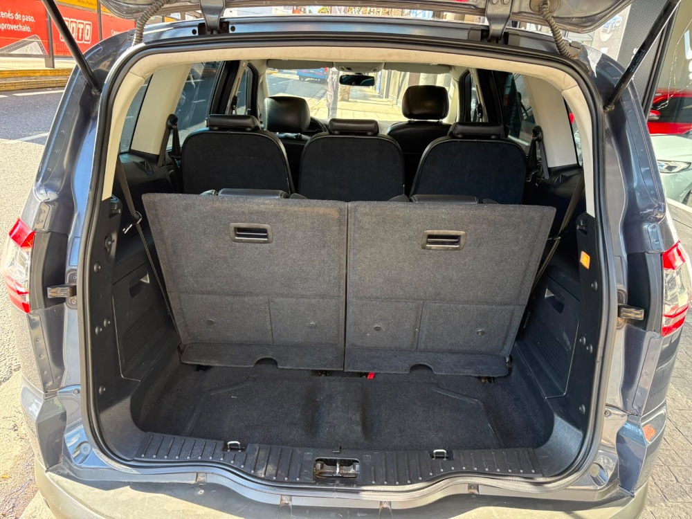 Ford S-Max  Titanium 2.3L At — foto 12
