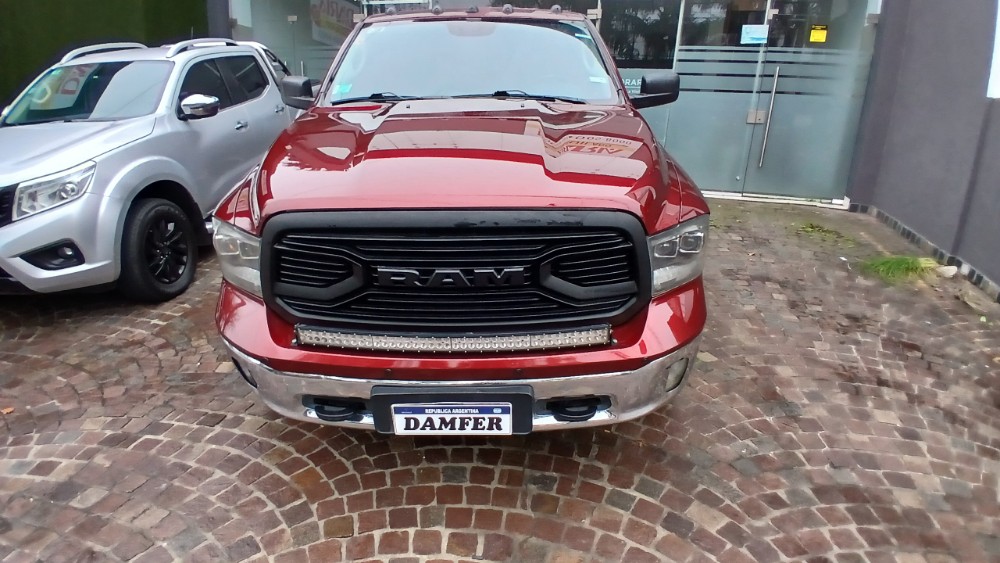 Dodge Ram Laramie 4x4  — foto 5