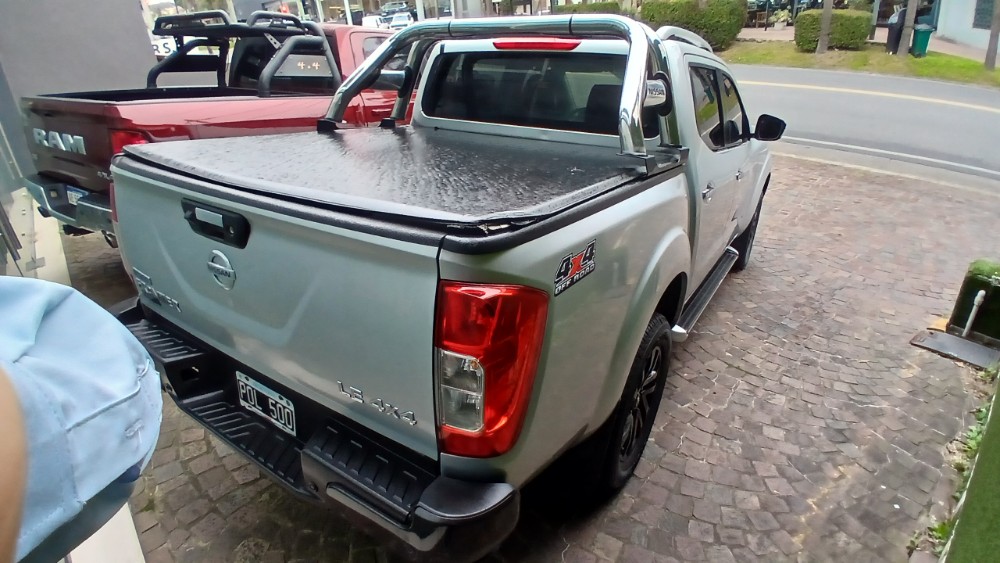 Nissan Frontier NP 300  Le 4x4 automática  — foto 5