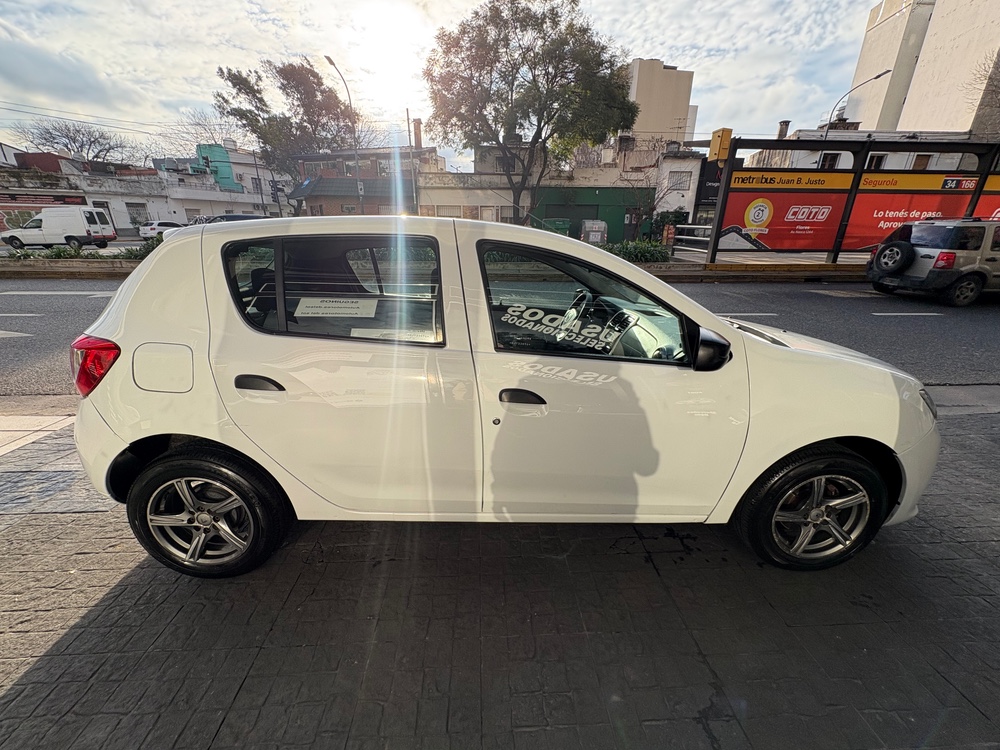 Renault Sandero 1.6 Authentique — foto 3