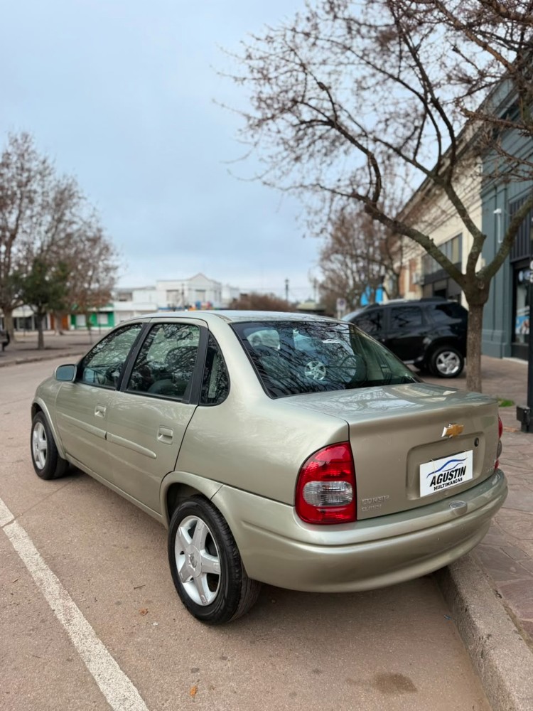 Chevrolet Corsa Classic — foto 6