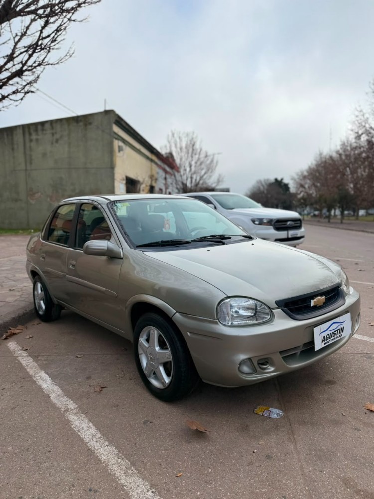 Chevrolet Corsa Classic — foto 9
