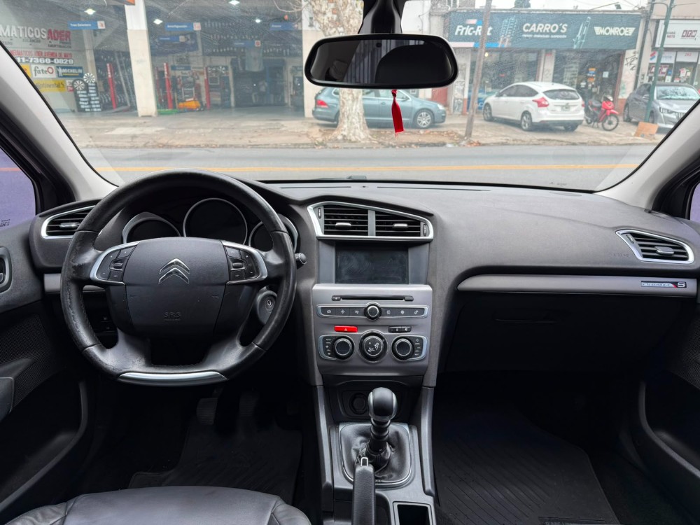 Citroën C4  LOUNGE THP 165 MT6 S EDITION — foto 11