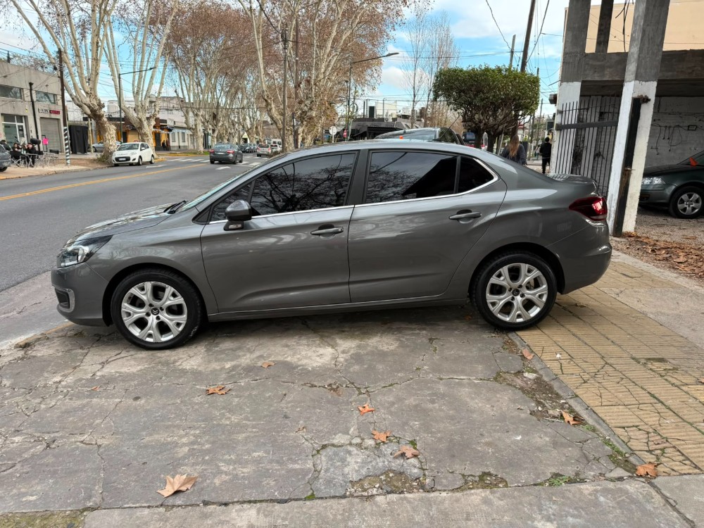 Citroën C4 LOUNGE HDI 115 MT6 FEEL PACK AM19.5 — foto 2