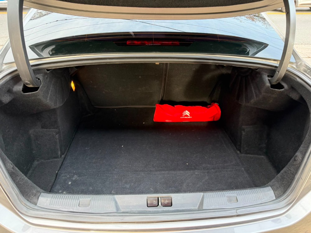 Citroën C4 LOUNGE HDI 115 MT6 FEEL PACK AM19.5 — foto 13