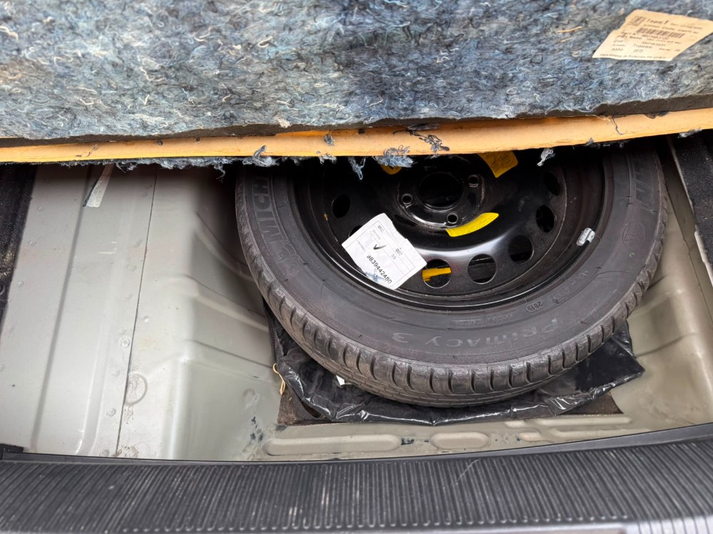 Citroën C4 LOUNGE HDI 115 MT6 FEEL PACK AM19.5 — foto 14