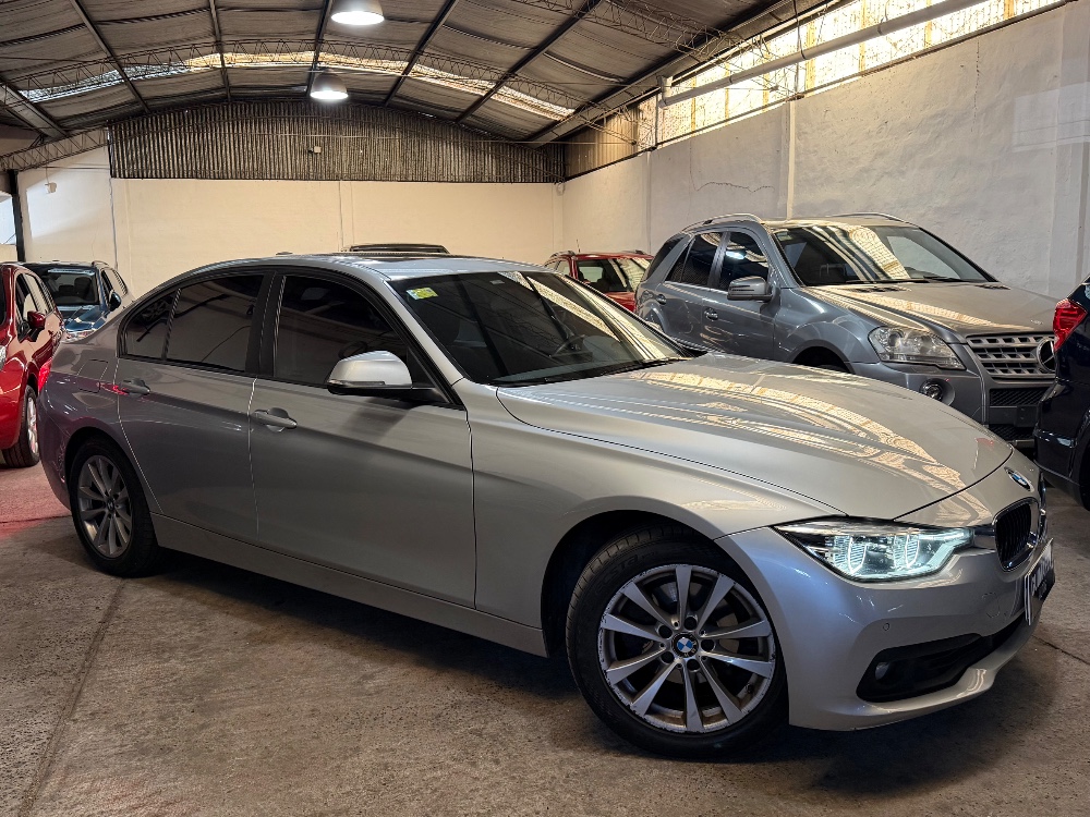 BMW Serie 3 320i Executive — foto 3