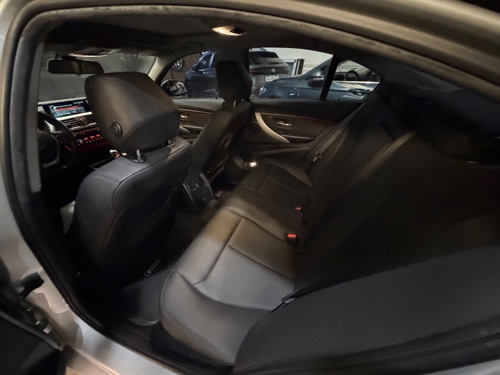 BMW Serie 3 320i Executive — foto 7