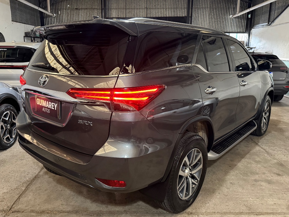 Toyota SW4 SRX 2.8 TDI — foto 5