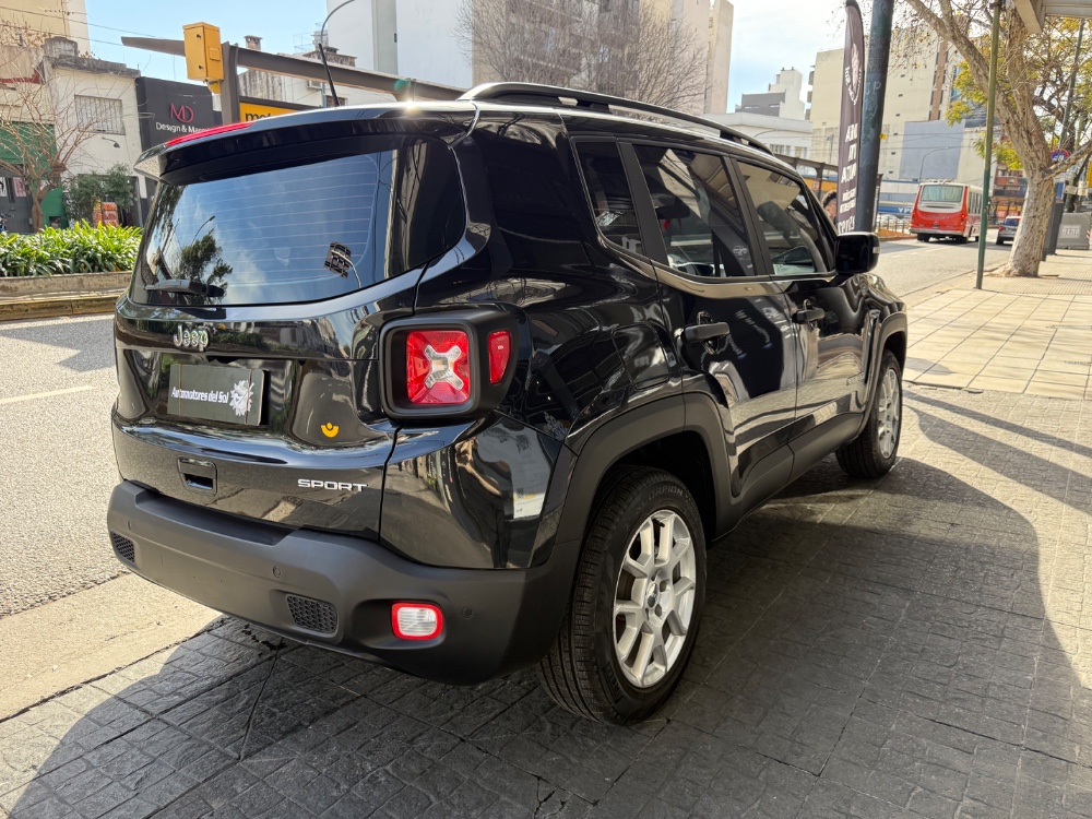 Jeep Renegade Sport — foto 8